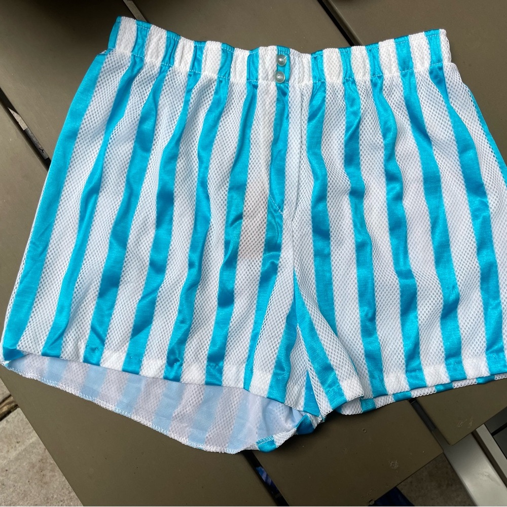 Neon blue/mesh shorts